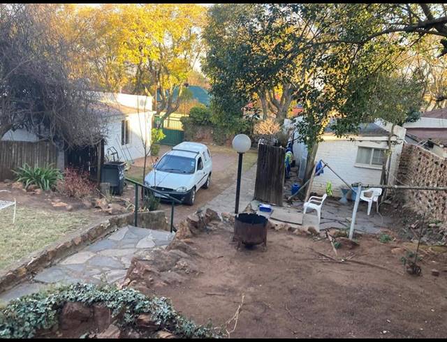 5 BEDROOM HOUSE FOR SALE IN KENSINGTON